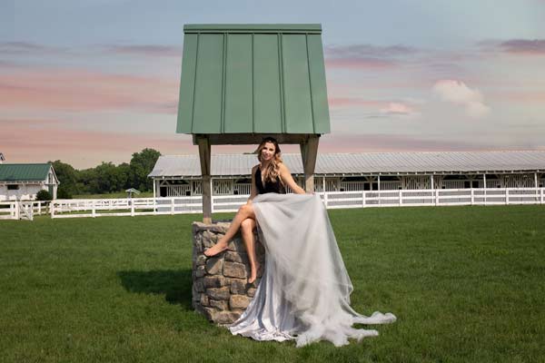 Senior Session at Harlingdale Farms in Franklin TN | Senior Photoshoot Moments By T