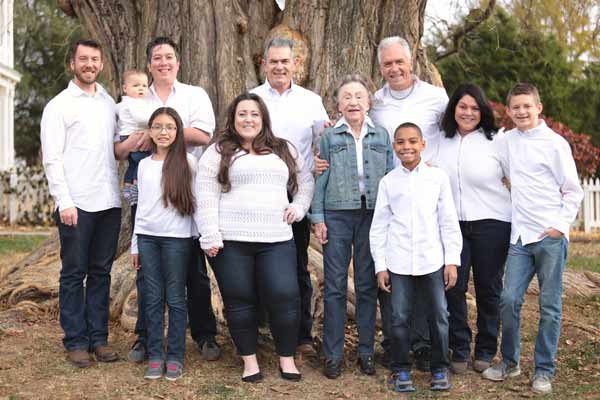 Large Family Portrait at Carnton Plantation | Historic Franklin TN Photography | Moments By T